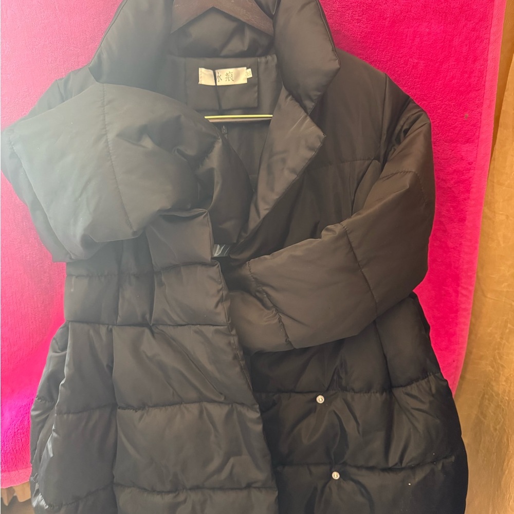 Elegant Black Puffer Jacket for Women